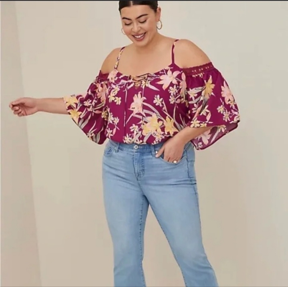 Torrid Challis Crochet Trim Cold Lace-Up Blouse Size 1X